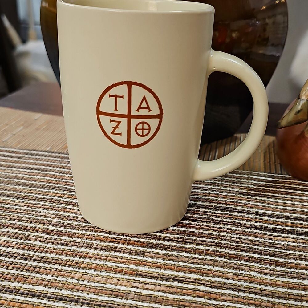 Starbucks White Ceramic Mug Brown Logo 11.8 fl oz (350 ml) 2012